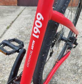 BTWIN Riverside 500 Trekking/cross disc brake used For Sale