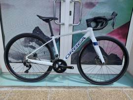 ORBEA Orbea AVANT H30 105  (47 ) ( Alig használt) Országúti Shimano 105 tárcsafék nem használt ELADÓ