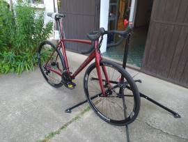 KROSS Vento 5.0 Disc Road bike Shimano 105 disc brake new / not used For Sale