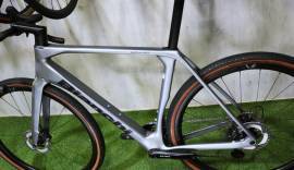 BIANCHI IMPULSO  PRO GRAVEL 2x12 CARBON  Gravel / CX tárcsafék nem használt ELADÓ