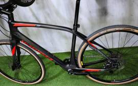 SPECIALIZED SIRRUS CARBON DISC Road bike disc brake new / not used For Sale