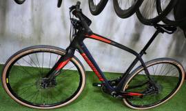SPECIALIZED SIRRUS CARBON DISC Road bike disc brake new / not used For Sale