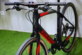 SPECIALIZED SIRRUS CARBON DISC Road bike disc brake new / not used For Sale