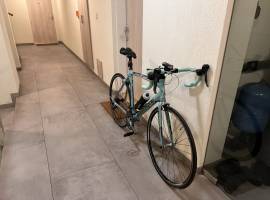 BIANCHI VIA NIRONE 7 CELESTE Road bike Shimano Claris disc brake used For Sale