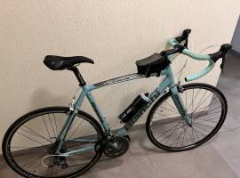 BIANCHI VIA NIRONE 7 CELESTE Road bike Shimano Claris disc brake used For Sale