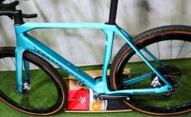 BIANCHI IMPULSO RC CARBON SRAM RED AXS XPLR 1x13 0km 2025 Gravel / CX disc brake new / not used For Sale