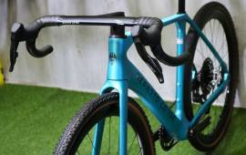 BIANCHI IMPULSO RC CARBON SRAM RED AXS XPLR 1x13 0km 2025 Gravel / CX disc brake new / not used For Sale
