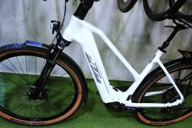 KTM MACINA ejtett BOSCH CX 750 AIR XT-11 Elektromos Trekking/cross más Bosch 700 + Wh nem használt ELADÓ