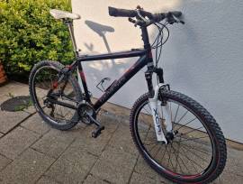 GENESIS Alu 7005 Mountain Bike 26" elöl teleszkópos Shimano Deore használt ELADÓ