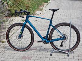 CUBE új 2025 TOP Nuroad GRAVEL Minden karbon GRXdi 2*12 Gravel / CX Shimano GRX Di2 tárcsafék nem használt ELADÓ
