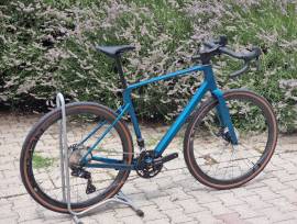 CUBE új 2025 TOP Nuroad GRAVEL Minden karbon GRXdi 2*12 Gravel / CX Shimano GRX Di2 tárcsafék nem használt ELADÓ