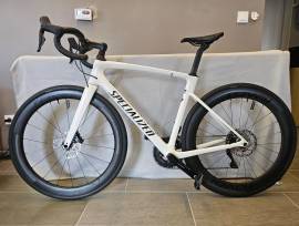 SPECIALIZED Roubaix SL8 (2024) Road bike Shimano 105 Di2 disc brake used For Sale