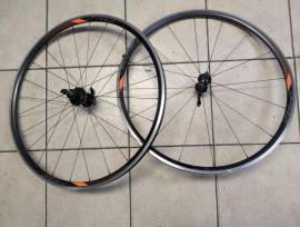 Giant PR2 országúti kerékszett! Giant PR2  Országúti / Gravel / Triatlon Alkatrész, Országúti  Kerék / Felni / Gumi 700c (622) használt ELADÓ