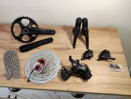 Újszerű GRX 610 szett 1×12 GRX 610 Országúti / Gravel / Triatlon Alkatrész, Országúti Fék / Fékváltókar mechanikus használt ELADÓ