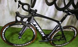 TREK MADONE 9 Di2 MAVIC COSMIC 52 SLE Road bike used For Sale