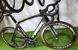 TREK MADONE 9 Di2 MAVIC COSMIC 52 SLE Road bike used For Sale