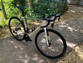 ORBEA Orca M30i Országúti Shimano 105 Di2 tárcsafék használt ELADÓ