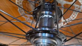 Eladó 29-es MTB gyári Merida Expert CC II. alu kerékszett bontásból, vadiúj MERIDA Tubeless XT agyakkal Mountain Bike Alkatrész, MTB Kerék / Felni / Gumi 29" belső nélküli nem használt ELADÓ