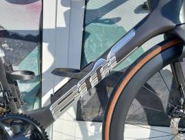 BMC  2027 BMC Teammachine R 01 FOUR (56,58) Road bike Shimano Ultegra Di2 disc brake new with guarantee For Sale