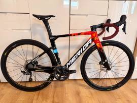 MERIDA REACTO 5000 disc Team Bahrain Victorious Országúti Shimano Ultegra tárcsafék használt ELADÓ