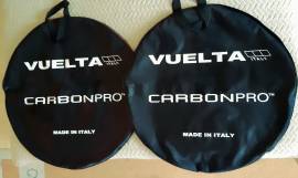 Országúti keréktáska (kerékzsák) szett. Vuelta Made in Italy. Használt, jó állapotú. .  Hátizsák / Táska használt ELADÓ