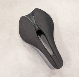 Selle Italia Boost országúti nyereg! Új! Boost  Országúti / Gravel / Triatlon Alkatrész, Országúti Nyereg / Nyeregcső nem használt ELADÓ