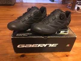 Eladó 43-as karbon Gaerne kerékpáros cipő Carbon G. Tornado Essential Black Cipő / Zokni / Kamásli 43 Országúti használt férfi/unisex ELADÓ
