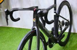 CINELLI PRESSURE ADR Di2 - 53,7  Országúti tárcsafék nem használt ELADÓ