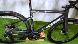 CINELLI PRESSURE ADR Di2 - 53,7  Országúti tárcsafék nem használt ELADÓ