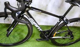GIANT ADVANCED PRO Di2 ULTEGRA SLR 40 Országúti használt ELADÓ
