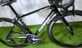 GIANT ADVANCED PRO Di2 ULTEGRA SLR 40 Országúti használt ELADÓ