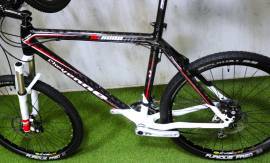 CHEYENNE  CARBON Full XT - XT Fékekkel Mountain Bike 26" front suspension used For Sale
