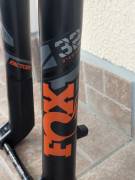 Fox 32 Float Step-Cast (SC) Factory Series Fox 32 Float Step-Cast (SC) Factory Series Mountain Bike Alkatrész, MTB Villa / Rugóstag villa 29" 80-100 mm használt ELADÓ