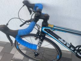 GIANT Tcr Road bike Shimano Claris calliper brake new / not used For Sale