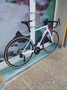 BMC BMC Roadmachine FOUR Carbon 105 Di2 ( 54,56) Road bike Shimano 105 Di2 disc brake new with guarantee For Sale