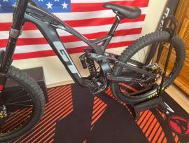 GT Fury Mountain Bike dual suspension used For Sale