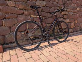 GIANT FastRoad SL1 2022 M/L méret Országúti Shimano 105 tárcsafék használt ELADÓ