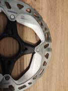 Kiváló állapotú Shimano RT-MT800 féktárcsák  RT-MT800 Országúti / Gravel / Triatlon Alkatrész, Országúti Fék / Fékváltókar mechanikus használt ELADÓ