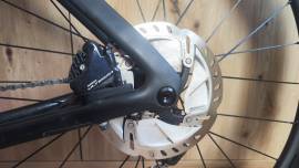 Shimano Ultegra R8000 Di2 szett  Shimano Ultegra R8000 Di2 Országúti / Gravel / Triatlon Alkatrész, Országúti / Gravel Váltó / Váltórendszer / DI2 elektromos Shimano Ultegra Di2 használt ELADÓ