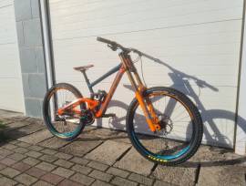 SCOTT Gambler 710 2018 L, 27,5 !!! Enduro / Freeride / DH 27.5" (650b) Shimano Saint nem használt ELADÓ