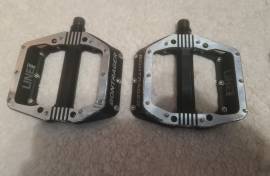 Eladó Bontrager, Ride with a dream, fémpedálok Bontrager Mountain Bike Components, MTB Drivetrain new / not used For Sale