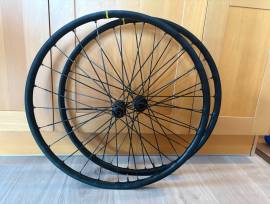 Eladó Mavic AllRoad SL 622x22, 12x100/12x142 Centerlock kerékszett Mavic AllRoad SL 622x22 Országúti / Gravel / Triatlon Alkatrész, Országúti  Kerék / Felni / Gumi 700c (622) használt ELADÓ