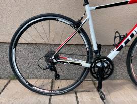 CUBE Attain Pro Road bike Shimano Sora calliper brake used For Sale