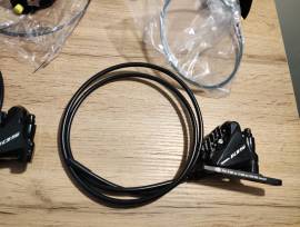 Új Shimano 105 fékváltók és féknyergek 2×11 ST-R7020 Országúti / Gravel / Triatlon Alkatrész, Országúti Fék / Fékváltókar mechanikus nem használt ELADÓ