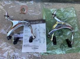 új Tektro R559 ezüst színű fékszett - extra hosszú karú (55-73mm), országúti/trekking R559 Országúti / Gravel / Triatlon Alkatrész, Országúti Fék / Fékváltókar mechanikus nem használt ELADÓ