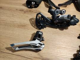 Szép állapotú GRX 810 kis szett 2×11 GRX 810 Országúti / Gravel / Triatlon Alkatrész, Országúti Fék / Fékváltókar mechanikus használt ELADÓ