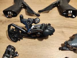 Szép állapotú GRX 810 kis szett 2×11 GRX 810 Országúti / Gravel / Triatlon Alkatrész, Országúti Fék / Fékváltókar mechanikus használt ELADÓ