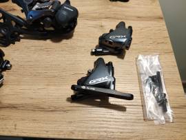 Szép állapotú GRX 810 kis szett 2×11 GRX 810 Országúti / Gravel / Triatlon Alkatrész, Országúti Fék / Fékváltókar mechanikus használt ELADÓ