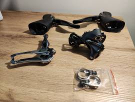Újszerű Ultegra 6800 mini szett 2×11 Ultegra 6800 Országúti / Gravel / Triatlon Alkatrész, Országúti Fék / Fékváltókar mechanikus használt ELADÓ