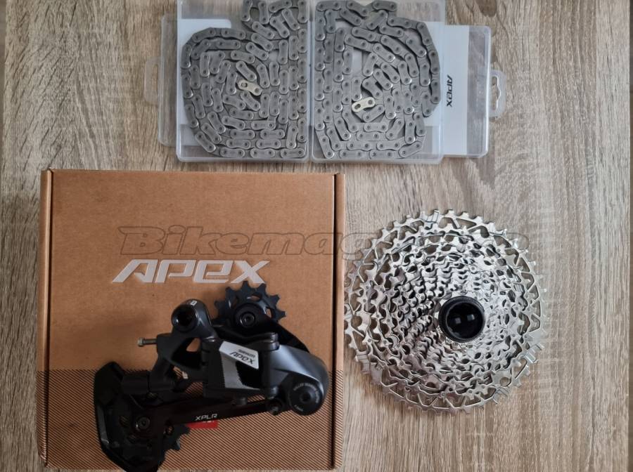 SRAM VÁLTÓ, FOGASKOSZORÚ, LÁNC SRAM APEX Országúti / Gravel / Triatlon Alkatrész, Országúti / Gravel Váltó / Váltórendszer / DI2 mechanikus használt ELADÓ